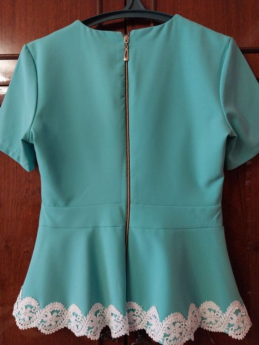 Продам жіночий літній костюм