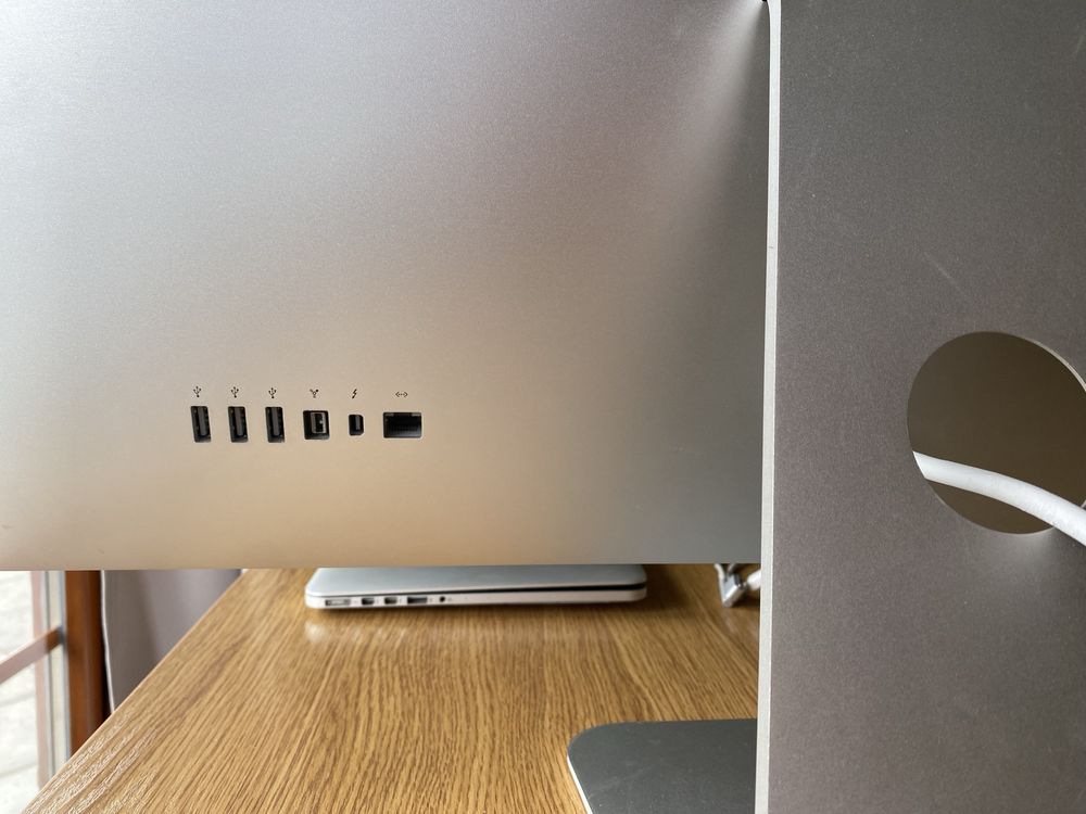 Apple Thunderbolt Display