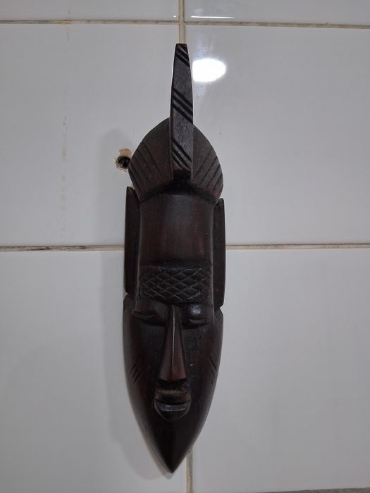 Decoração " Caras em madeira "