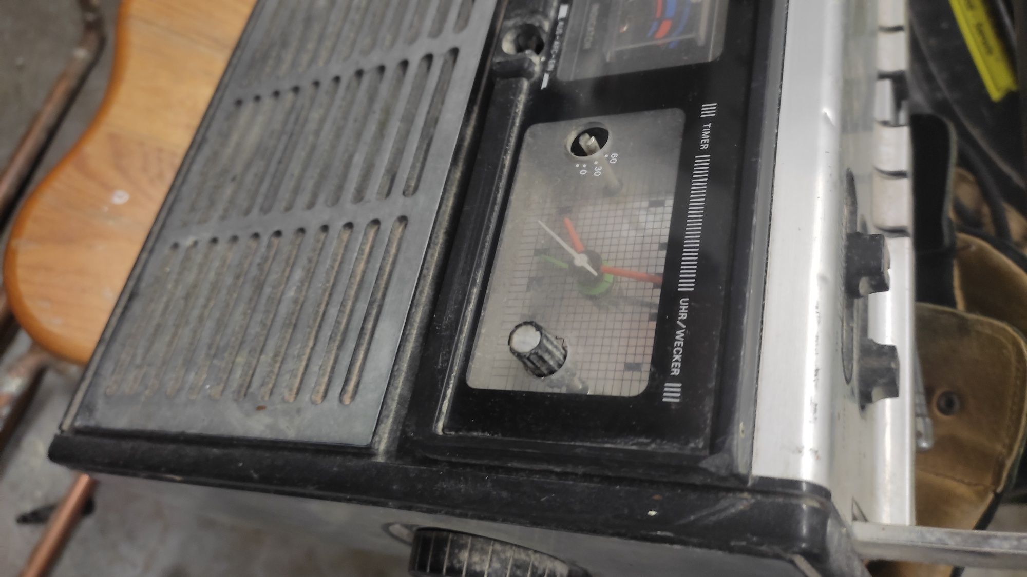 Radiomagnetofon Commander