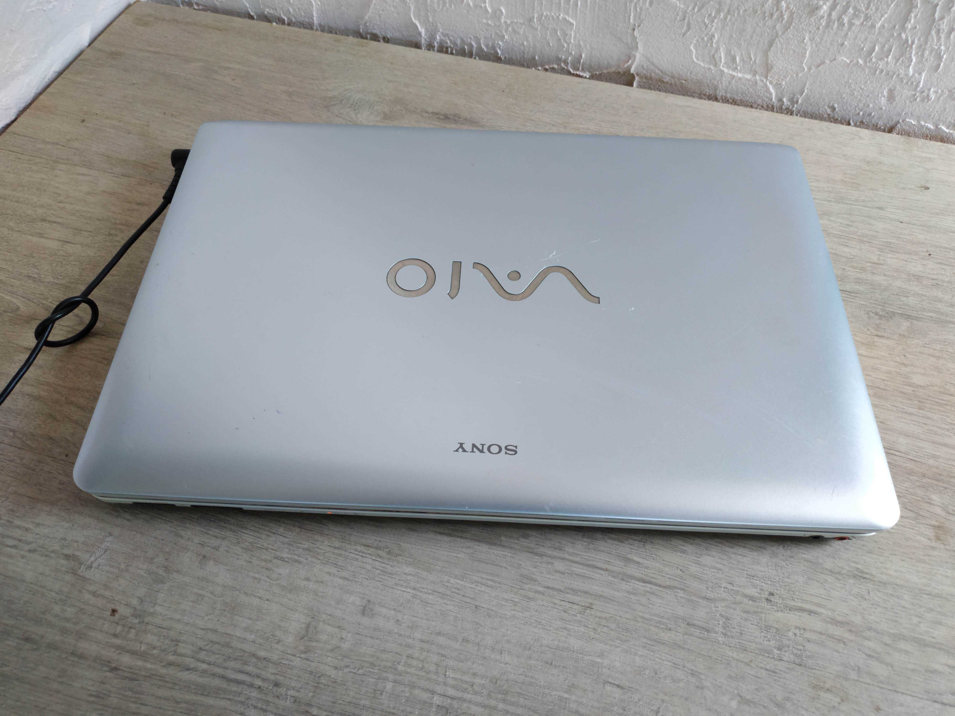 Ноутбук Sony VAIO VPCEE 3/320Gb