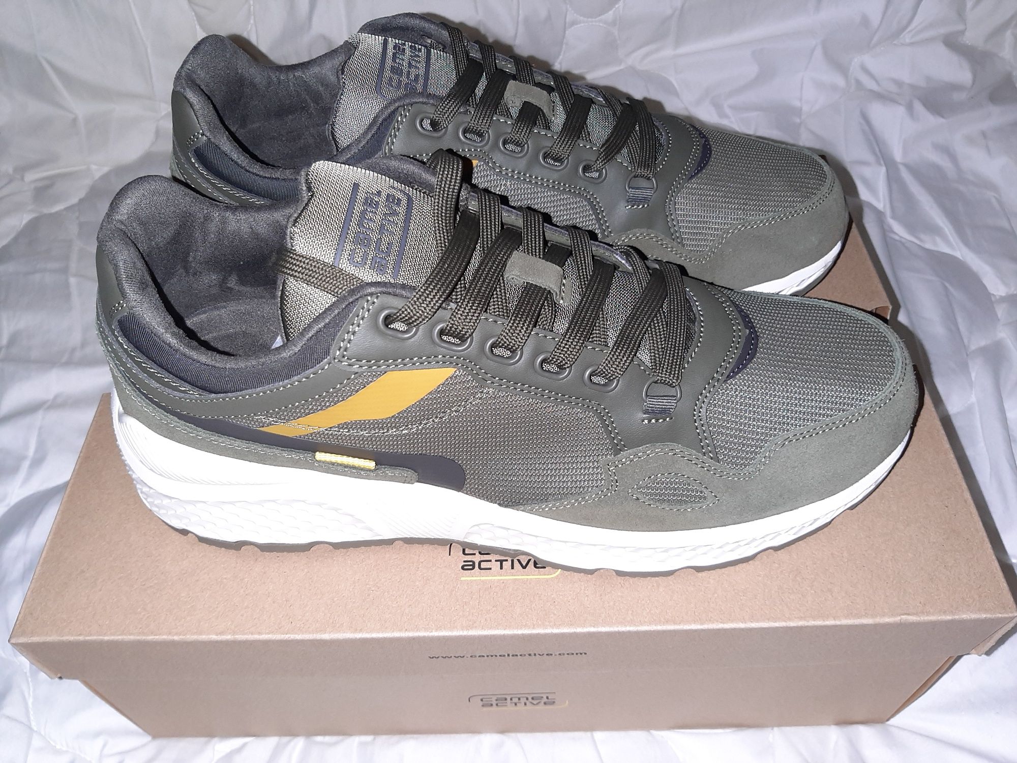 Продам кросівки CAMEL ACTIVE,зелені,р.44.