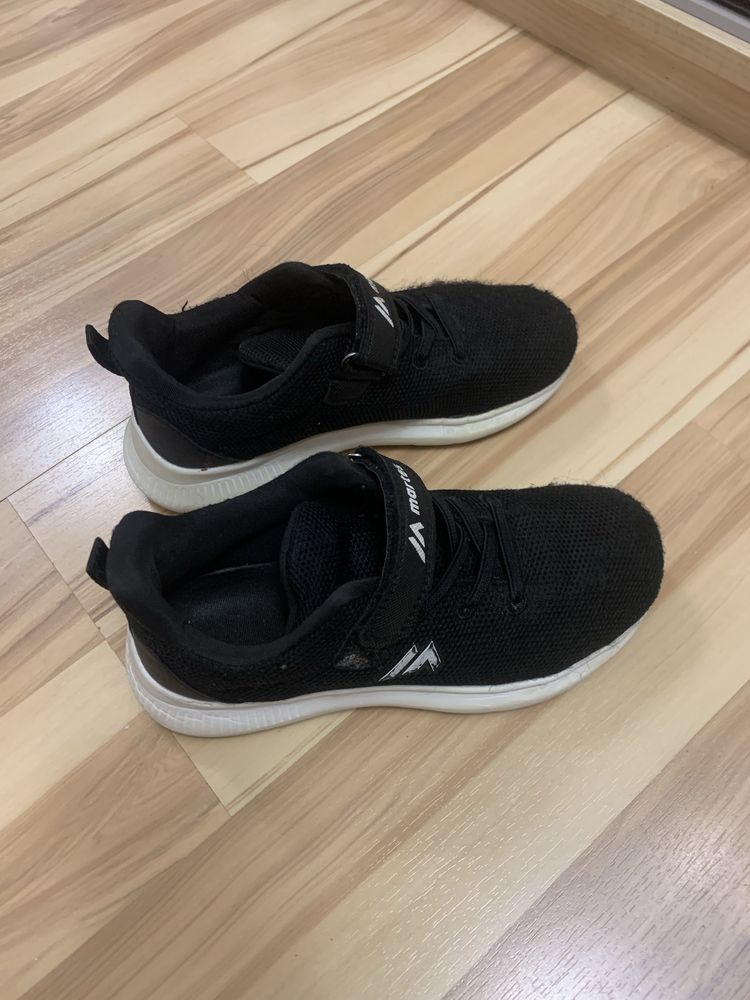Buty lekkie szkolne i na lato do biegania