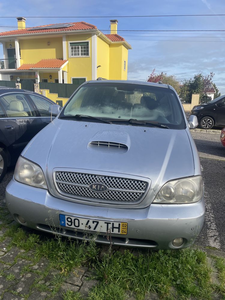 Kia carnival 2.9 venda urgente (negociavel esta semana)