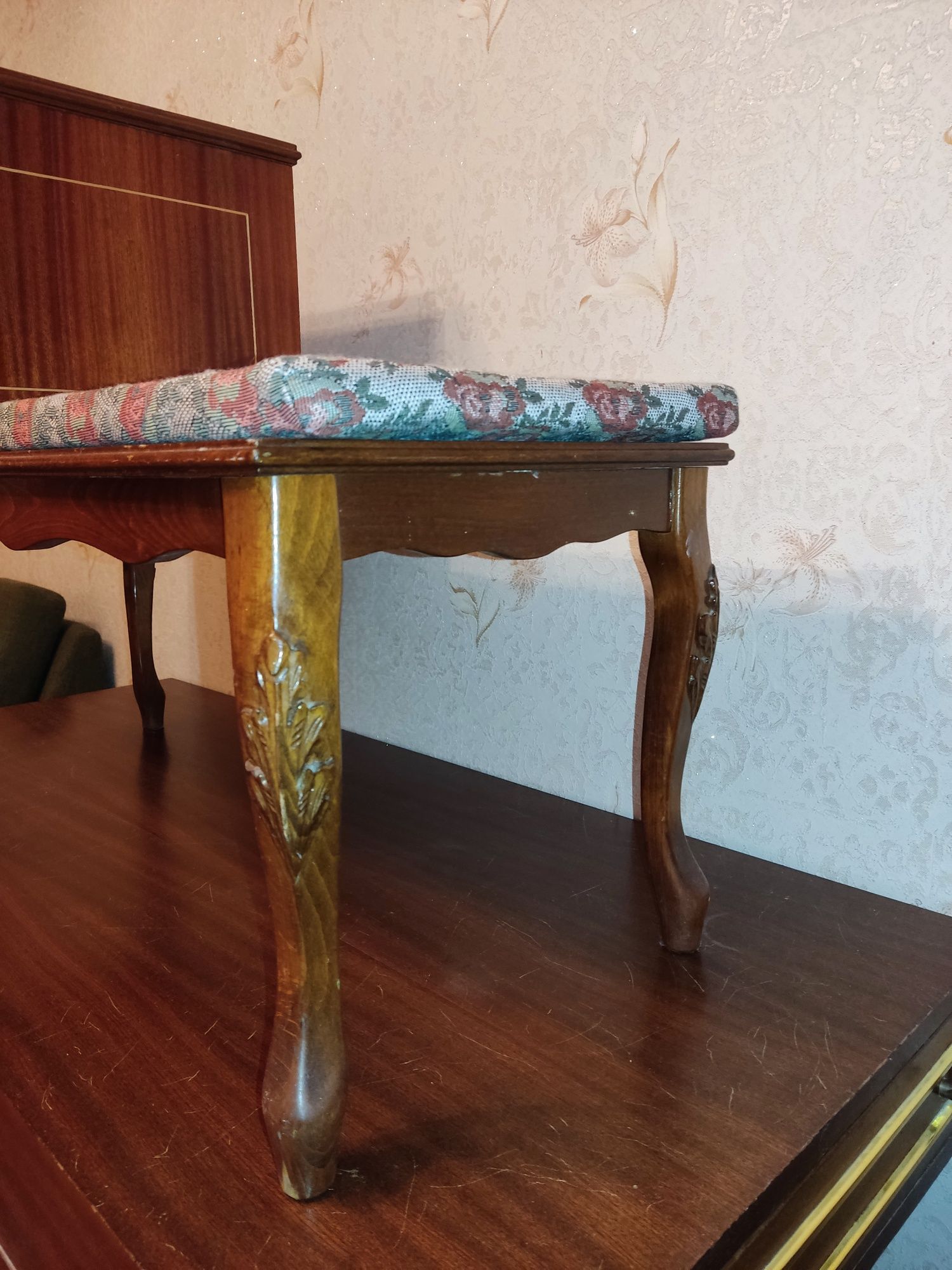 Банкетка винтажная