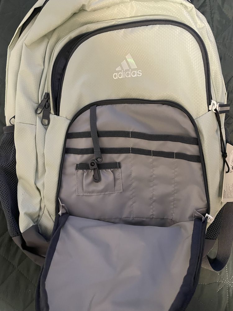 Plecak Adidas z USA pojemny idealny do szkoly, do samolotu i w góry