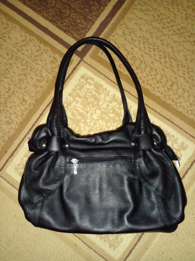 Сумку Dolce&Gabbana PRADA