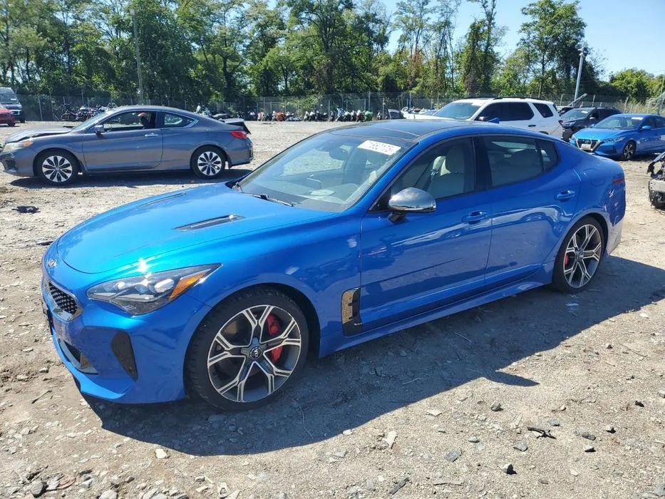 Kia Stinger 3.3 V6 365 KM, wersja GT2, RWD, piękna kolorstyka, drobne uszkodzenia!