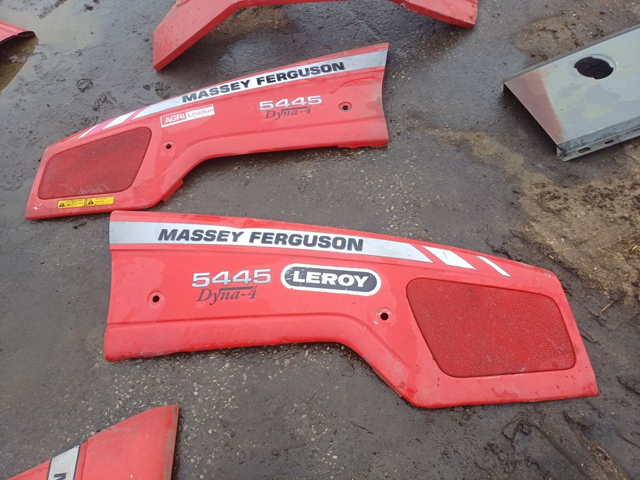 Maska 5445 Massey Ferguson 6255 , 4345 MF 4 cylindry boczek 6445 ,4255