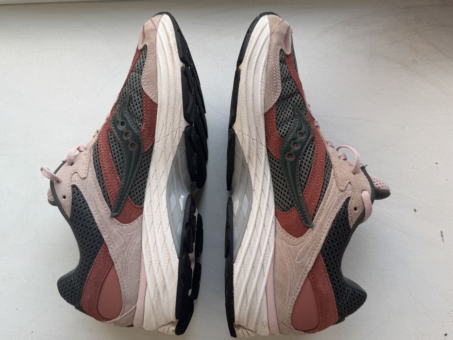 Saucony ProGrid Omni 9 Grey/Pink (S70740-2) | 44 розмір | Оригінал