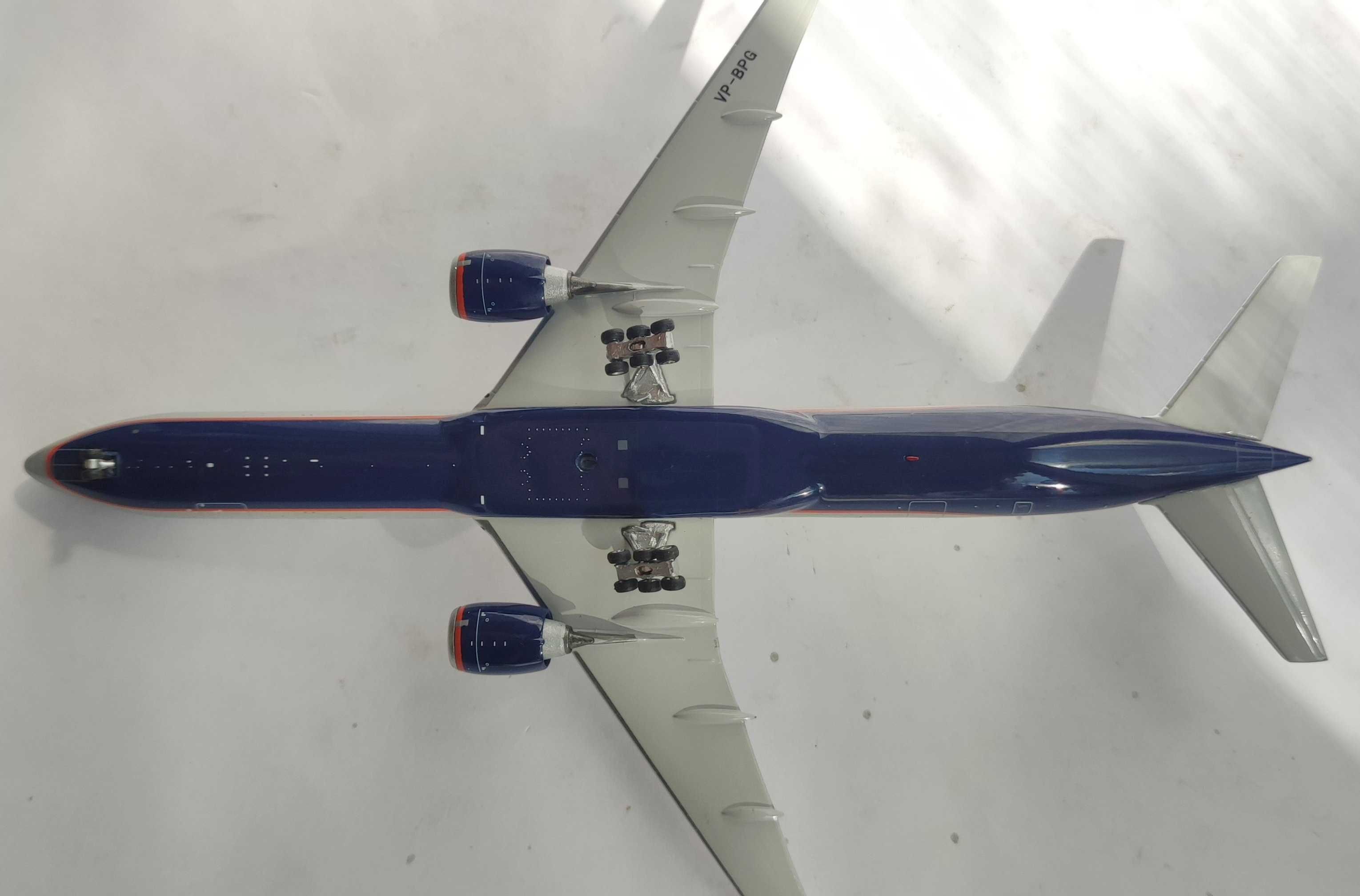 1/400 модель самолета Boeing 777 Аэрофлот
