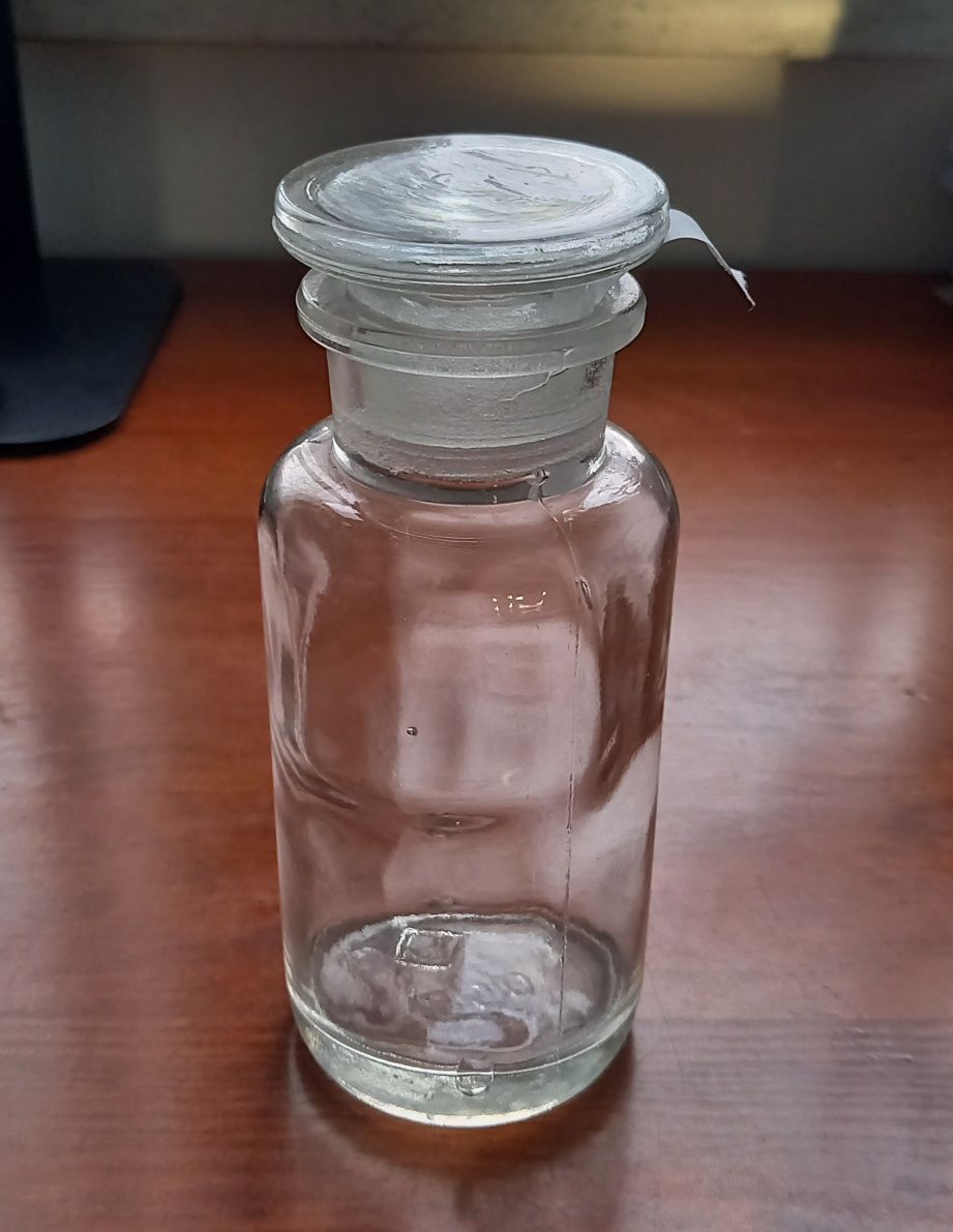 Stara butelka ze szklanym korkiem 250 ml na odczynniki leki PRL