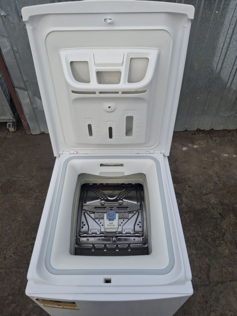 Pralka whirlpool 6 kg  A ++ gwarancja pisemna montaż dowóz gratis