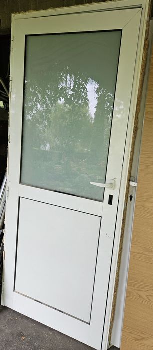 Drzwi wewnętrzne aluminium szer  100 wys 205 szt prawe