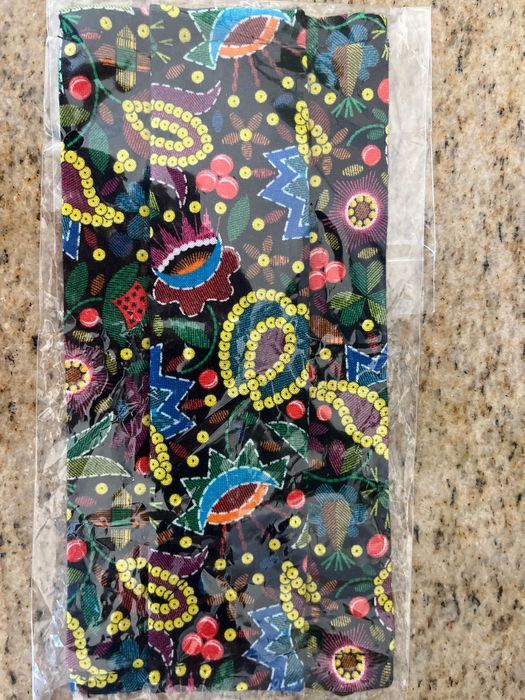 Maseczka ochronna z materiału kolorową uniwersalna