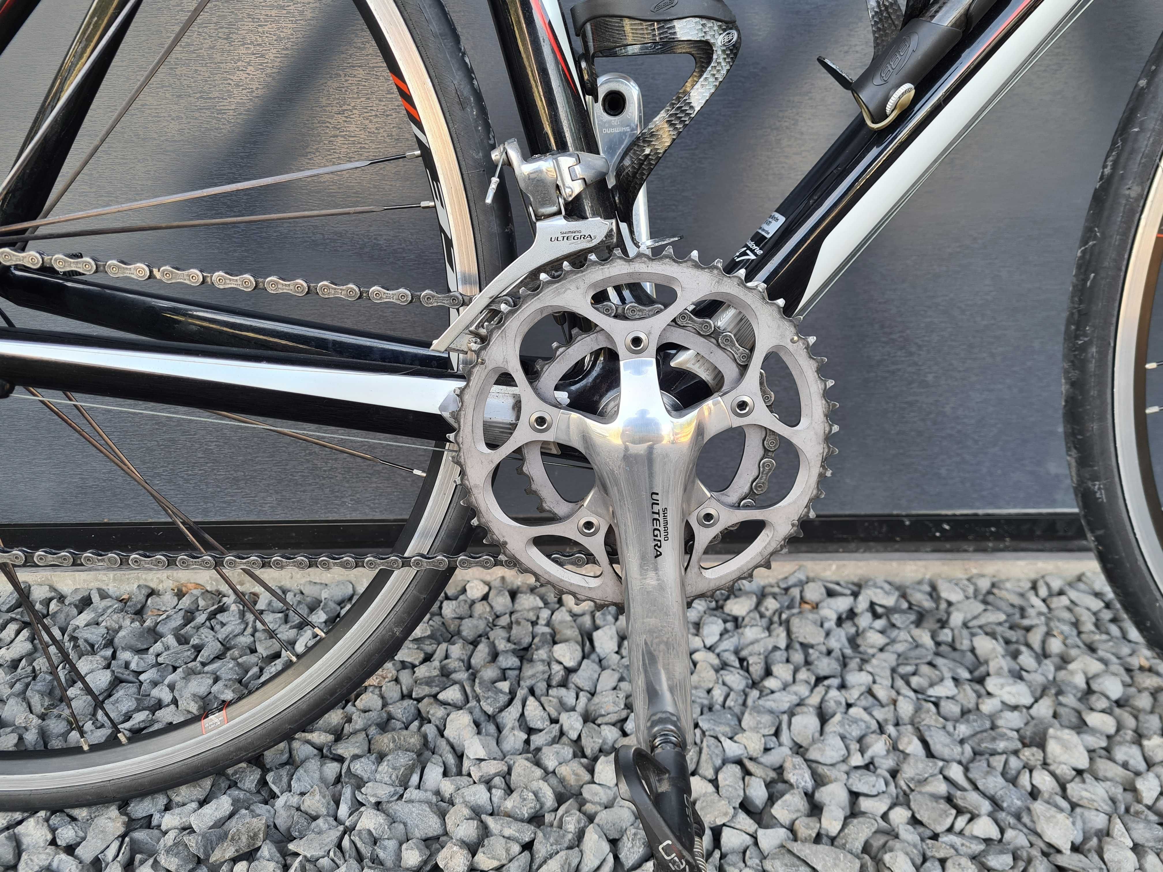 Rower szosowy. Trek Madone .rozm. 48 cm. Carbon. Ultegra