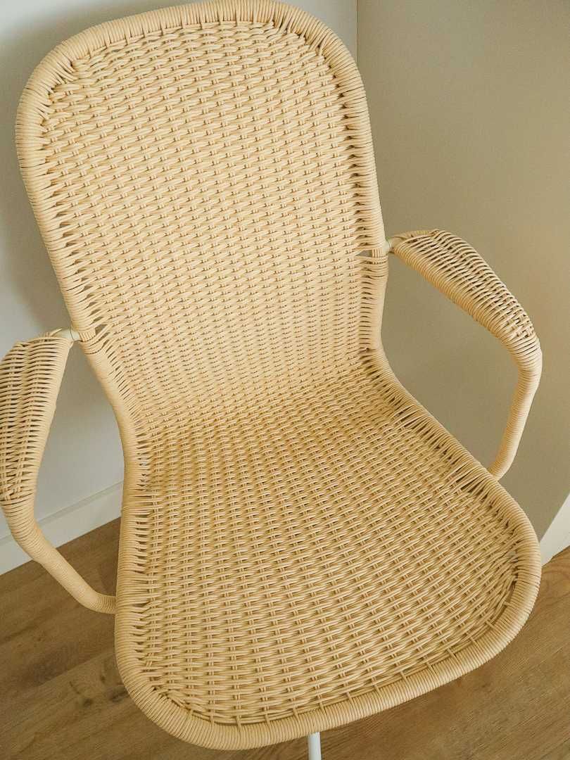 Cadeira giratória c/braços IKEA STIGBYGEL, bege/branco
