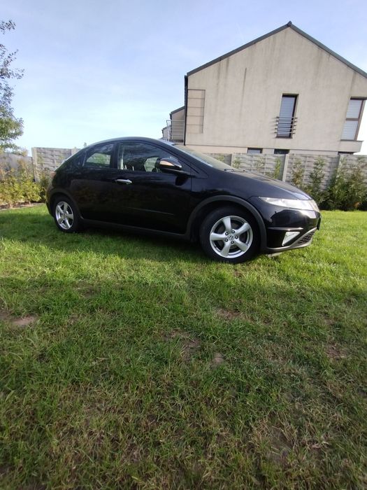 Sprzedam Hondę Civic VIII 1.4 83km