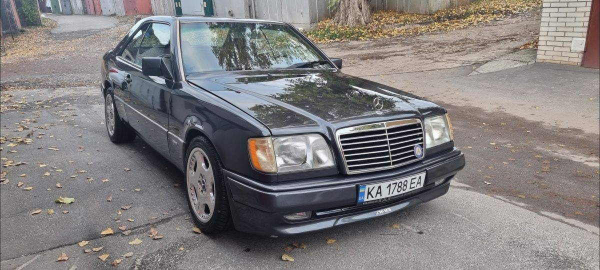 Mercedes-Benz 124 Coupe 300-24v