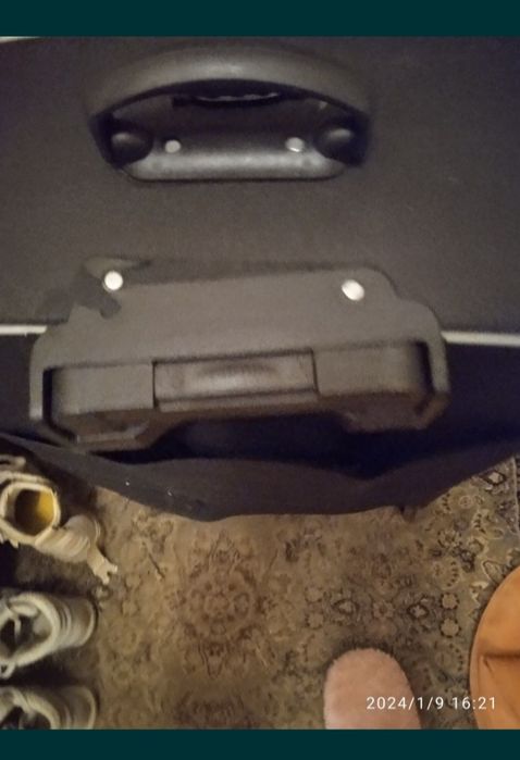 Школьный рюкзак,почти новый 800+Дорожный чемоданы