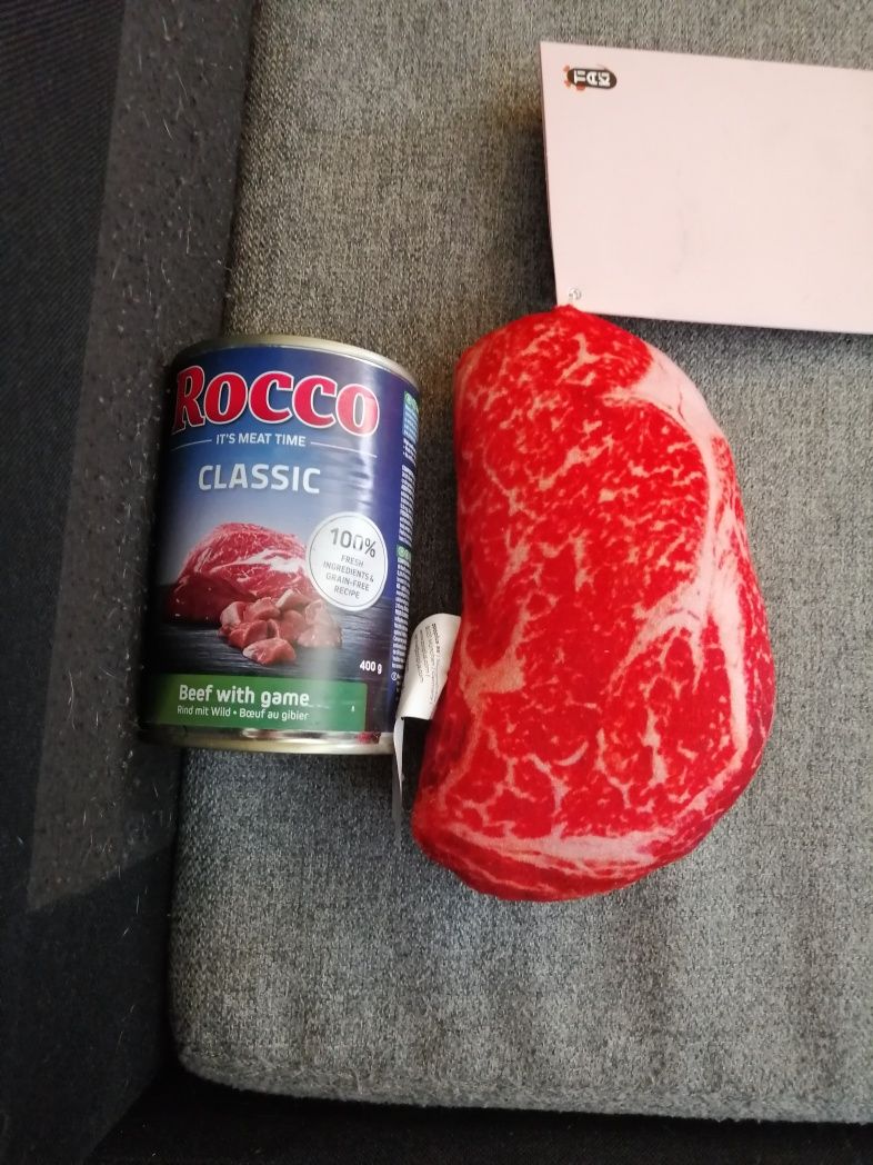 Puszka i zabawka dla Psiaka