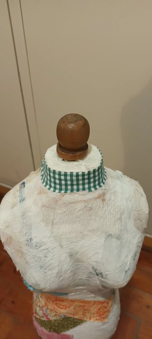 Busto de manequim- 61cm altura