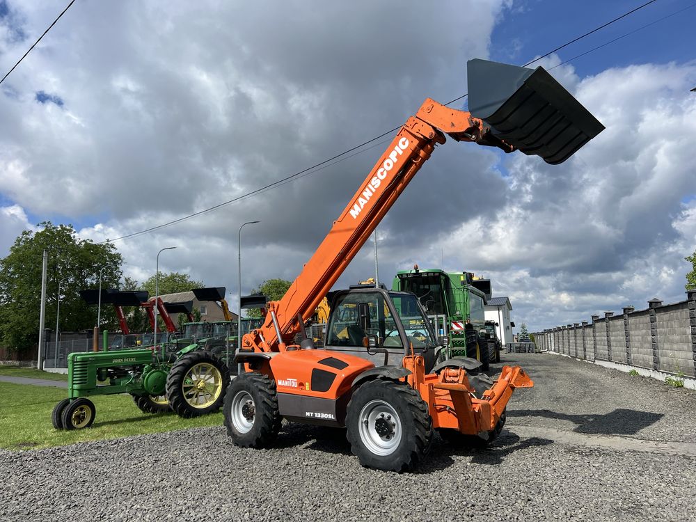 Маніту Manitou MT1330 телескопічний JCB