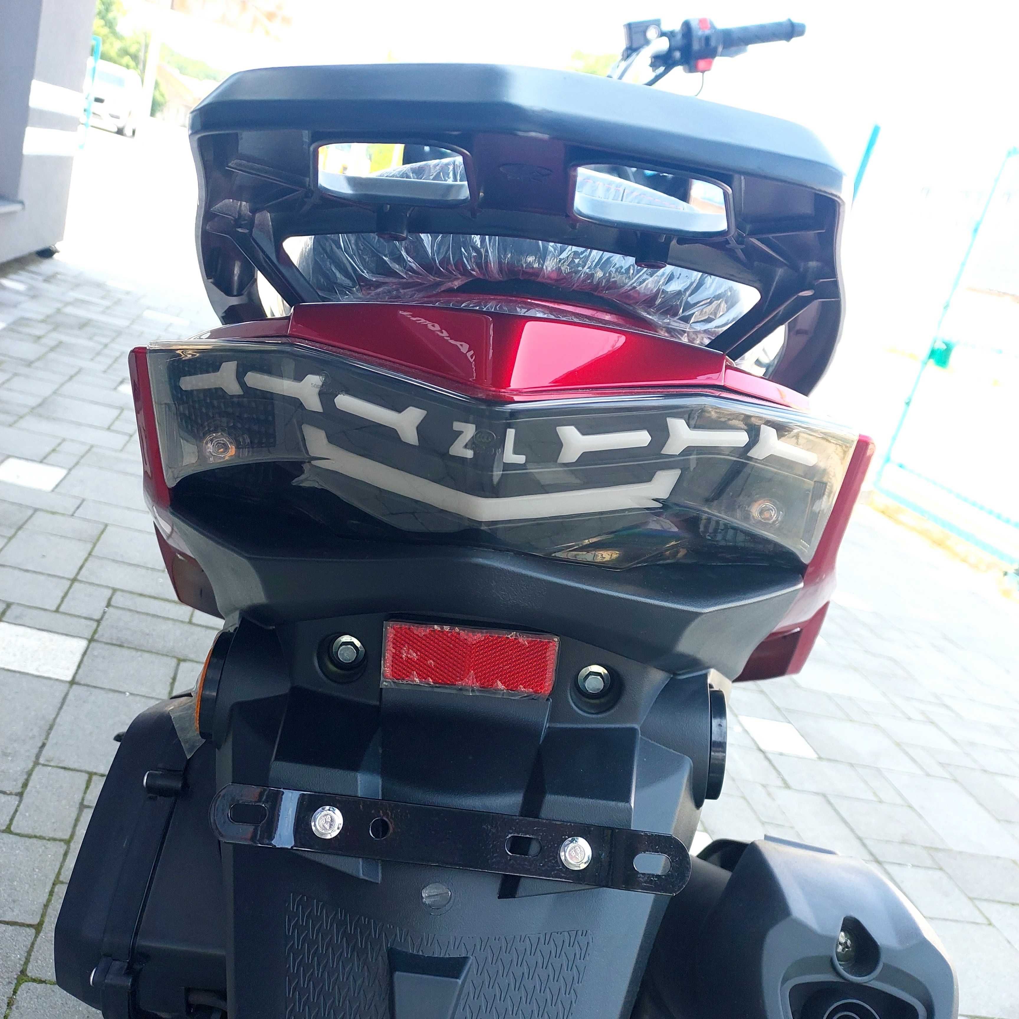 Скутер Spark SP150S-18, міський універсальний, гарантія, доставка