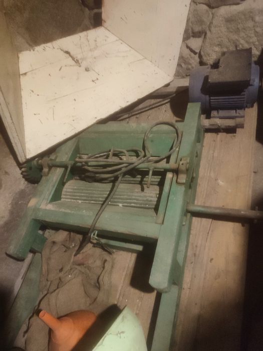 Malhadeira elétrica (vindimas)