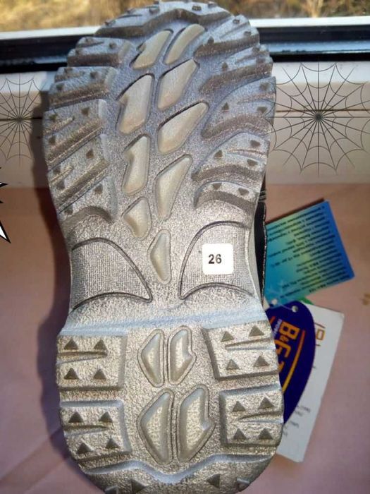 B&G термо ботинки новые ,цена символическая