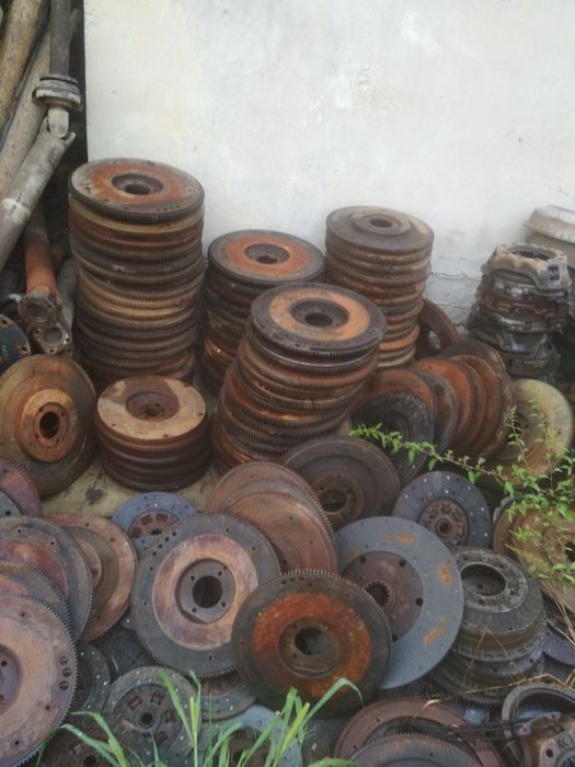 Кожухи і маховики від 600 до 5000