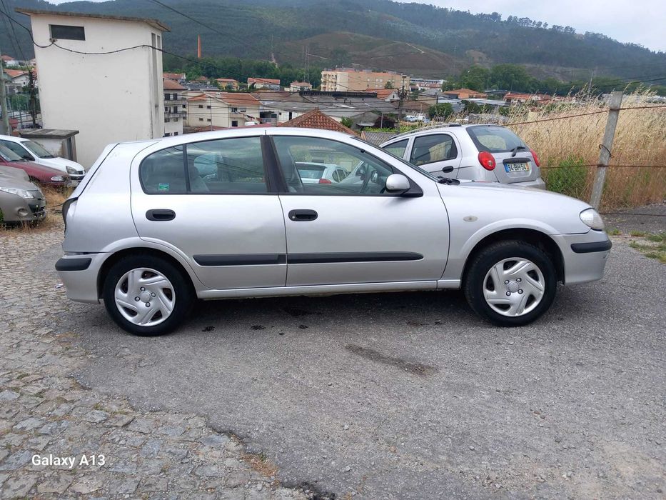 NISSAN Almera 1.5 Gasolina
