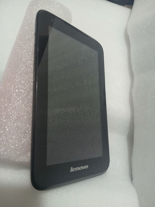 Lenovo  планшет /на деталі або ремонт