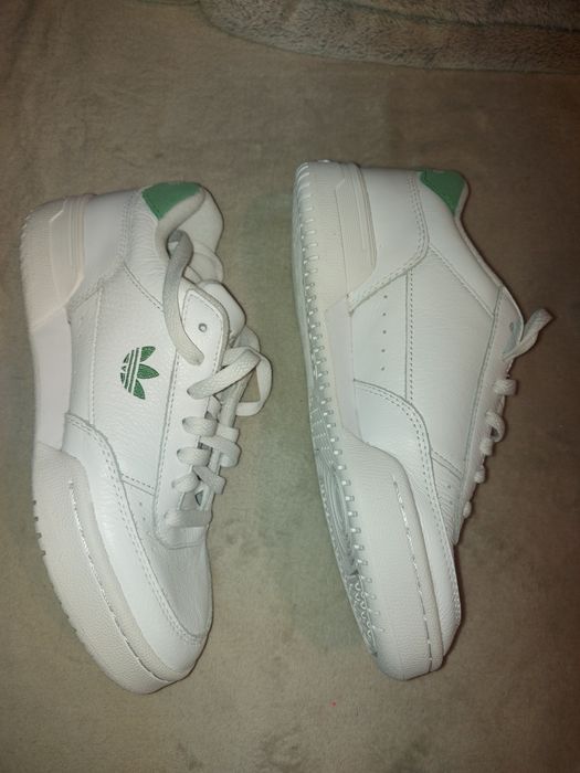 Nowe, ze skóry adidasy r. 39,5