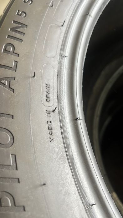 Зимові шини резина 235 55 R19 Michelin 2022рік