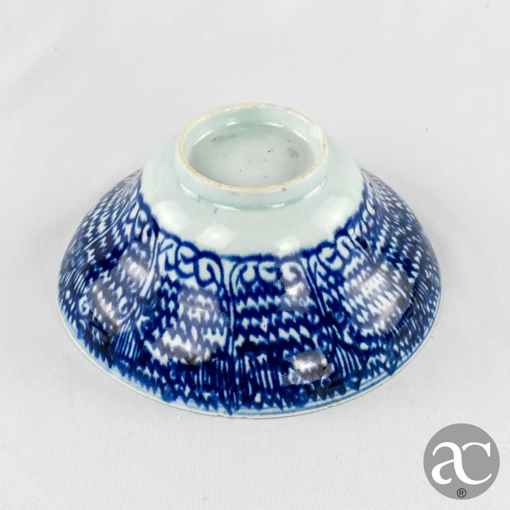 Taça porcelana da China, Céladon, decoração a azul, séc. XIX