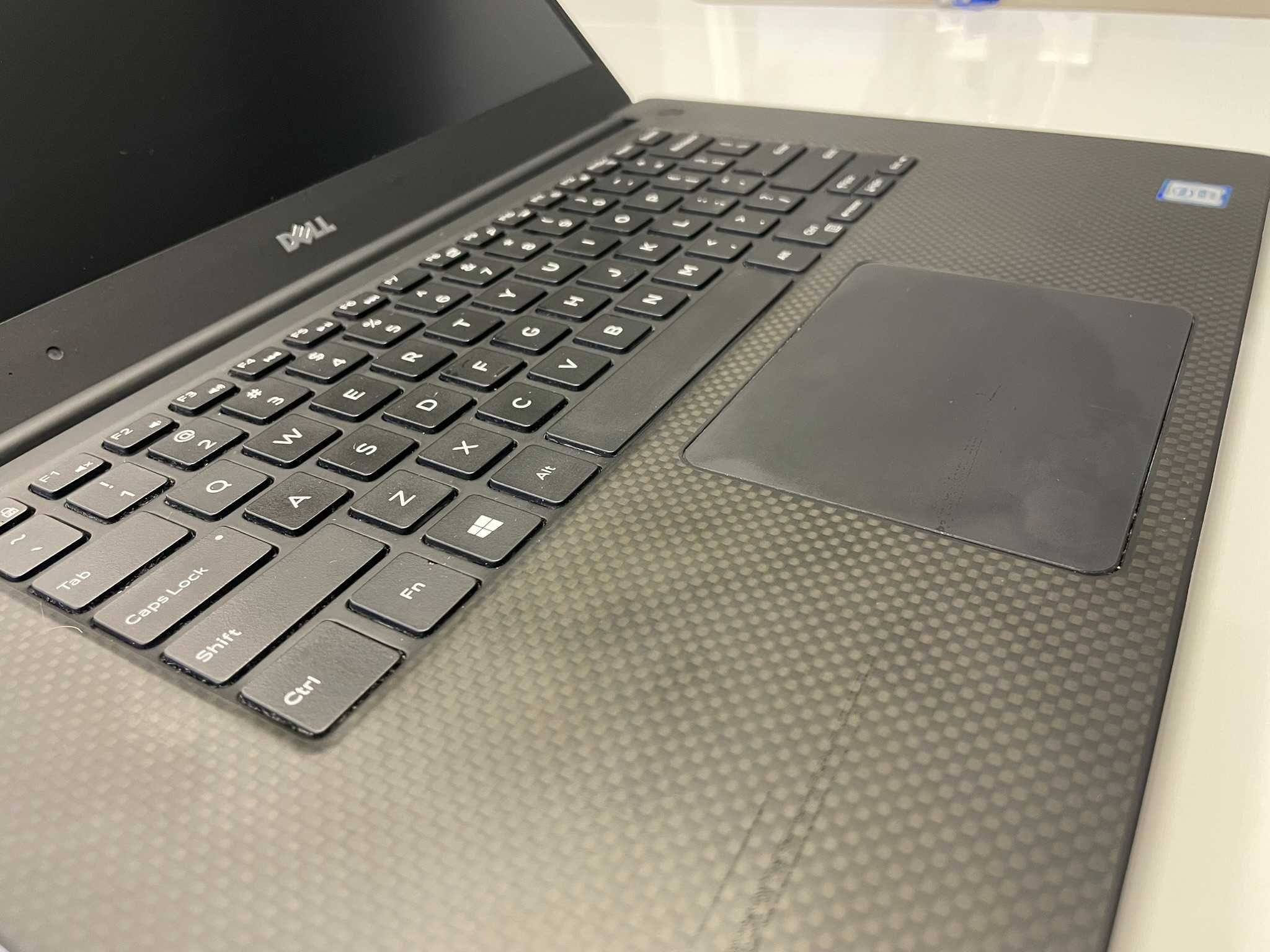 Dell Precision 5510 XEON FHD 16/1TB SSD M1000M