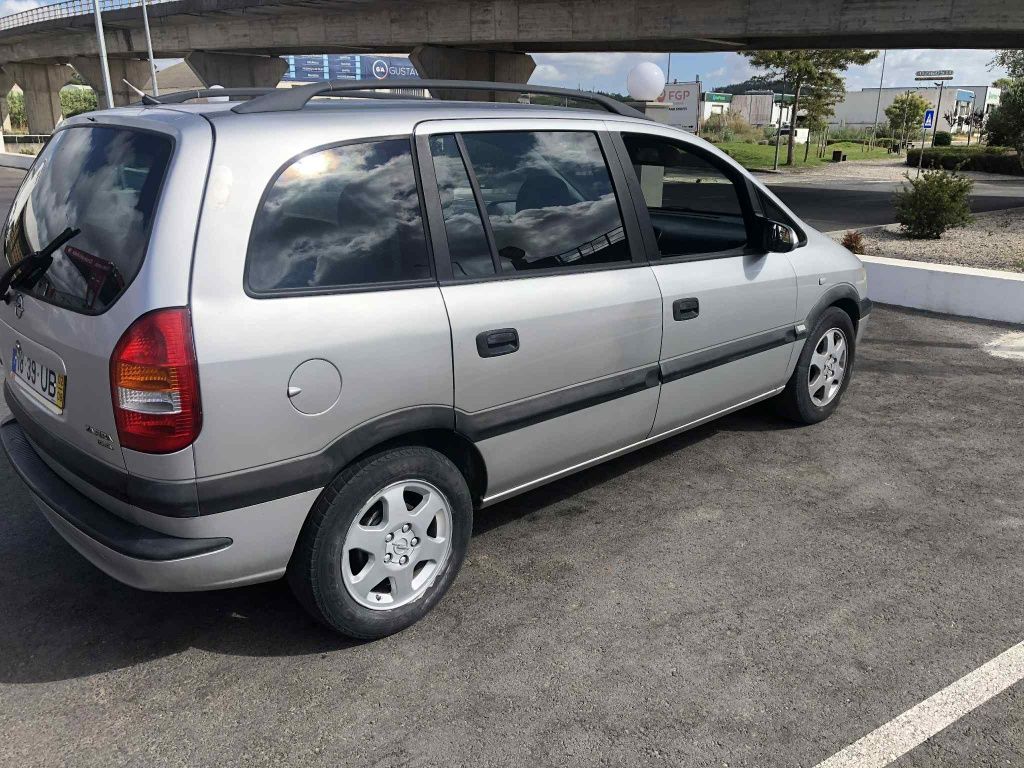 Opel zafira 1600