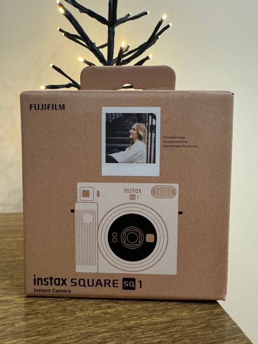 Камера Instax Square SQ1 Chalk White нова запакована