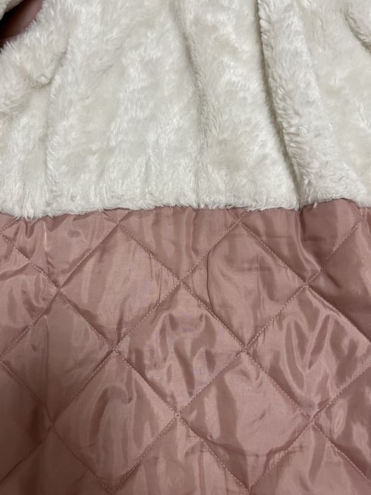 Продам рожеву курточку,для дівчинки(на зиму)