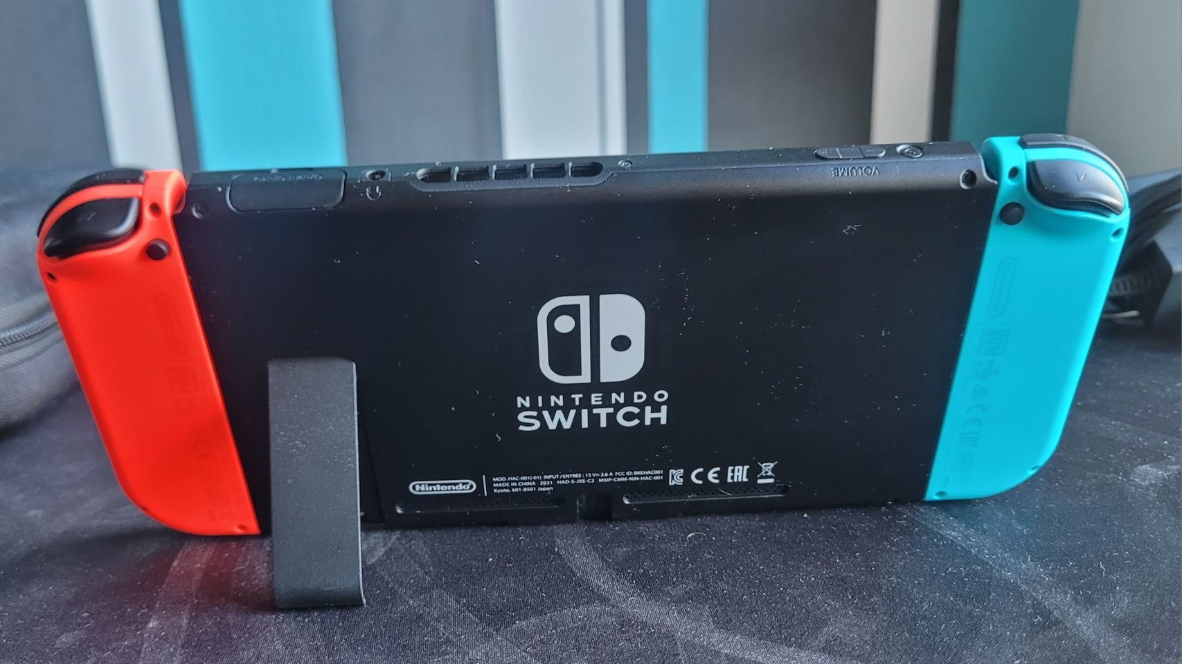 Nintendo Switch v2 || 3 gry || etui