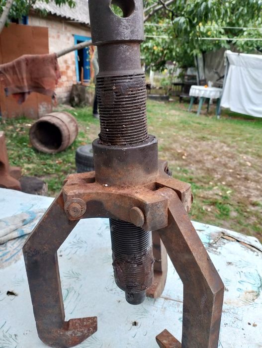 Інстркмент для знімання