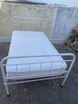 Cama em ferro completa