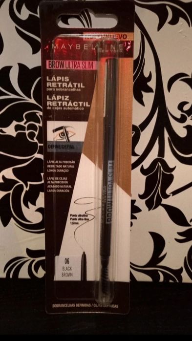 Maquilhagem Vários - base, batons, máscara pestanas, eyeliner, blush