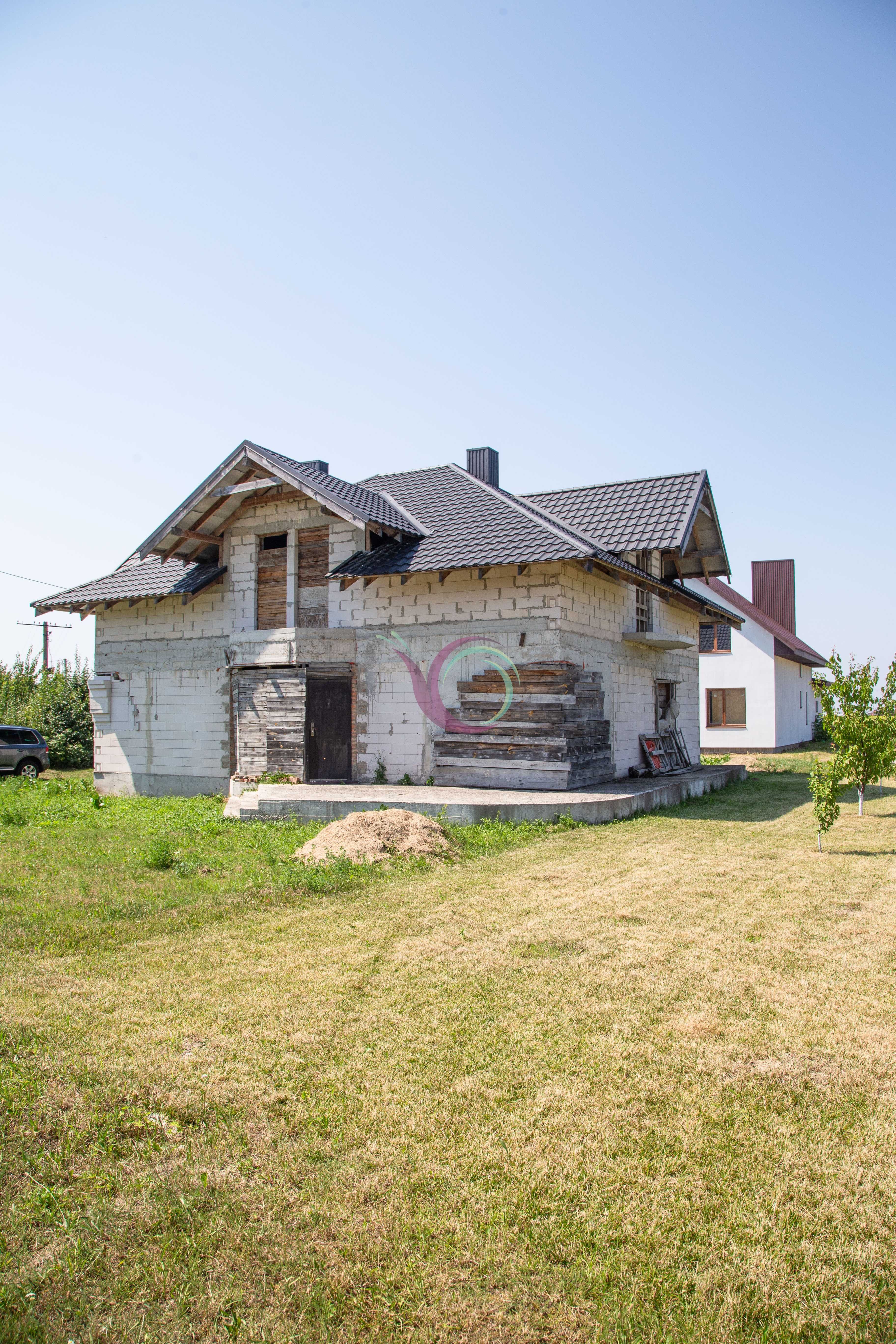 Продається будинок з ексклюзивним проектом у с. Струмівка!