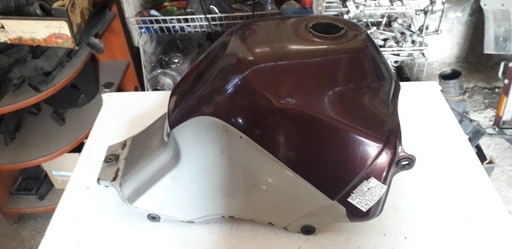 Honda transalp 600 zbiornik bak