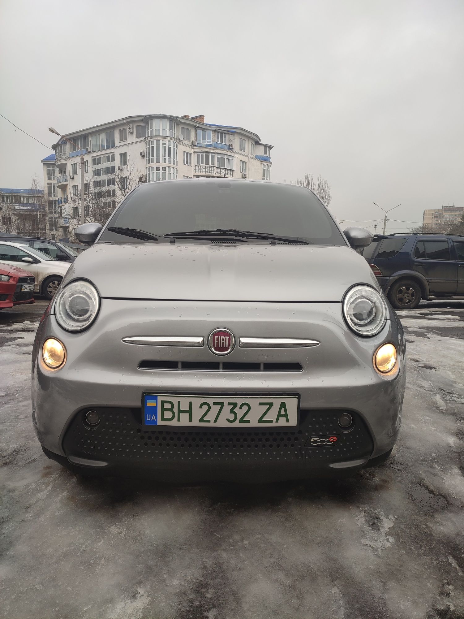 Fiat 500 Electric электромобиль Фиат