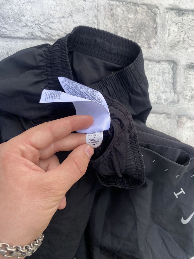 Шорты NIKE нейлоновые на каждый день либо в зал
