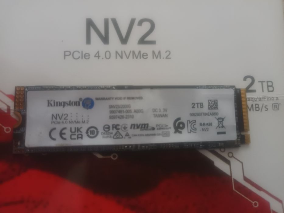 M2 Kingston 2000 гіг