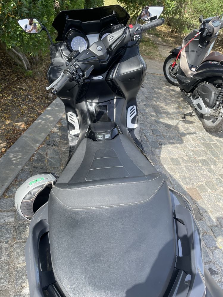 Vendo Yamaha Tmax 530 DX